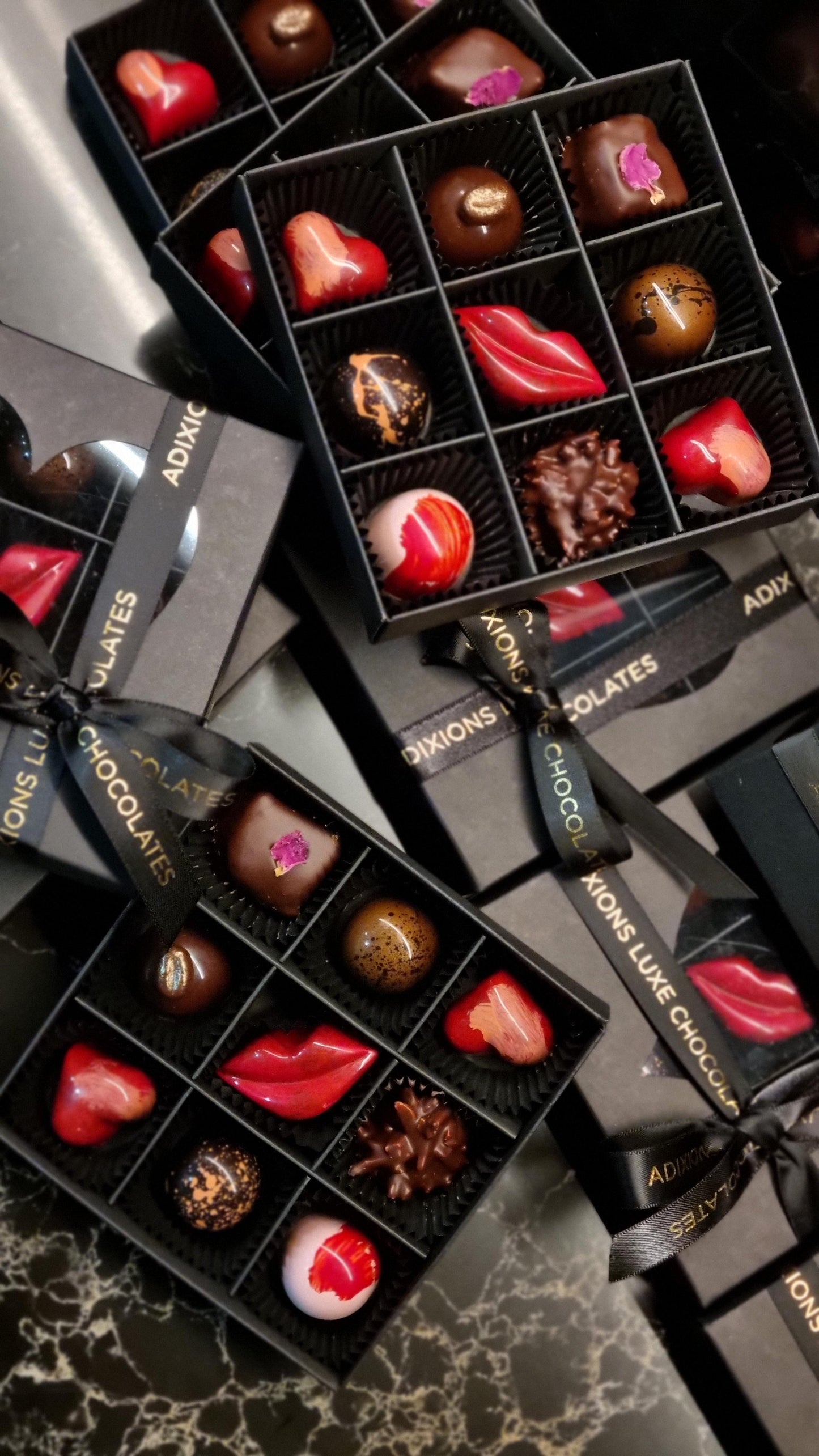 Lovers Chocolate Bonbon Gift Box ❤️